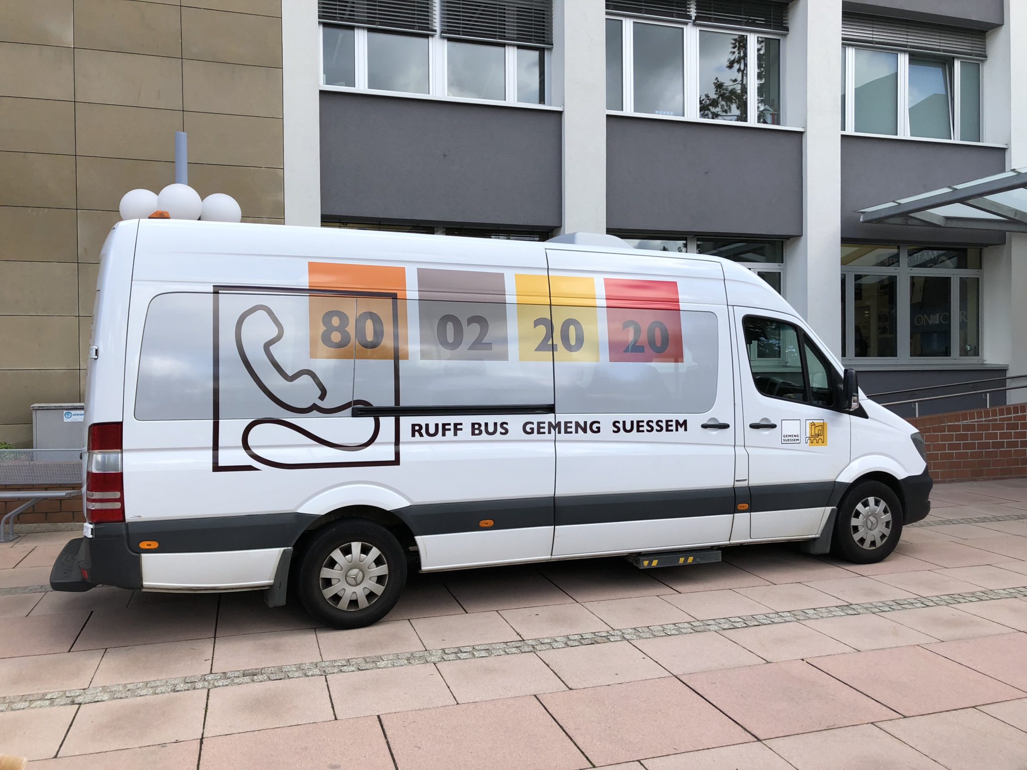 En Ruff Bus Vers Le Centre De Vaccination Commune De Sanem